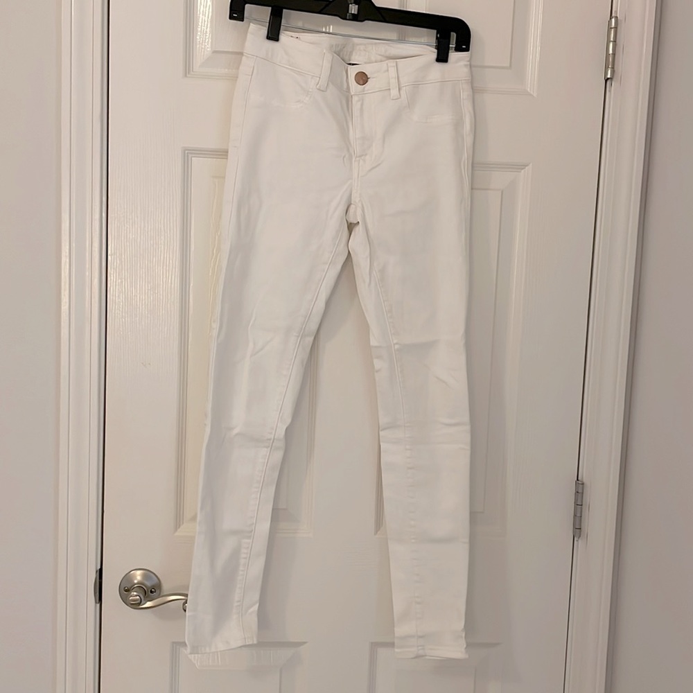 AE American Eagle white jeans